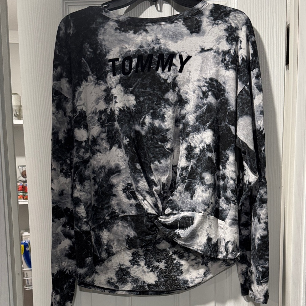 Tommy Hilfiger Black and White Tie-Dye Sweatshirt